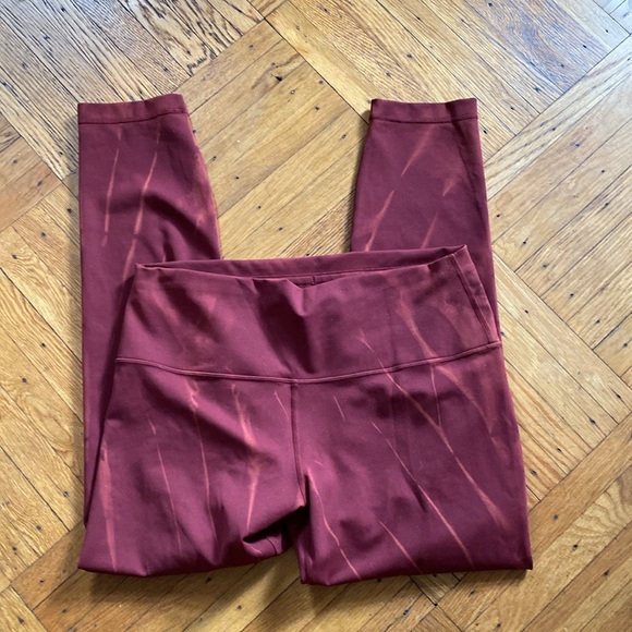Lululemon wunder train HR crop 24’’ fade sun bleached wash red melon leggings. - Picture 4 of 6